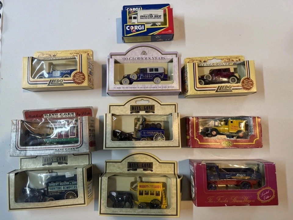 Corgi / Lledo Diecast Vehículos Promocionales Lote de Trabajo Diecast Model Cars / Furgonetas Etc Foto 1 de 4