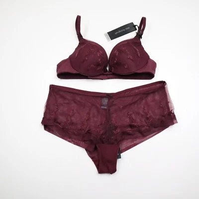 全新 M&S Marks & Spencer 钢圈衬垫聚拢刺绣内衣套装 — 第 1/4 张图片