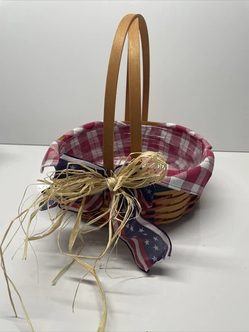 Longaberger 2002 All American Casserole Pie Basket Patriotic With Liner & Card Cover