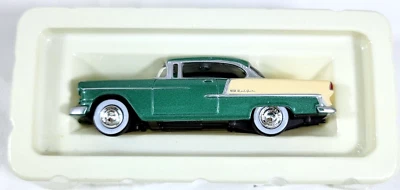 Chevrolet Bel Air GM modelo de coche Reader’s Digest 2001 1955 paredes verdes crema blancas Foto 1 de 4