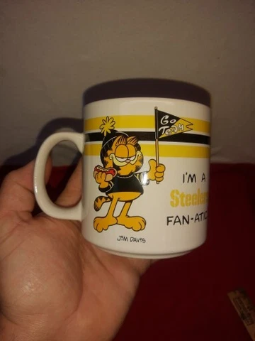 Vintage 1978 Garfield "I'm a Steelers Fan-Atic!" Coffee Cup MUG Vtg Pittsburgh Cover