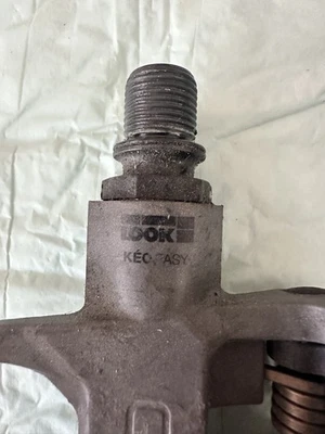 LOOK KEO Easy Clipless Pedals, Used. 9/16 Grey Composite  - Image 1 of 3