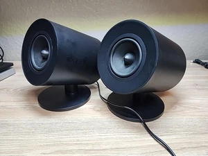 Razer Nommo V2 X Full Range 2.0 PC Gaming Speakers Bluetooth & Power Supply - Picture 1 of 9