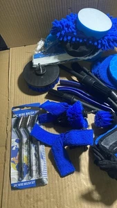 Juego de 30 PIEZAS Cepillos de Lavado Detalle Coche,Kit de Limpieza Coche para Interior Exterior.Ruedas - Imagen 1 de 4