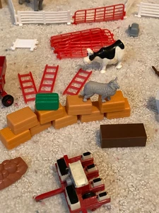 Farm & Ranch Toys: Fencing, Animals, Implements, Vintage Over 98 items - LOT - Picture 1 of 13