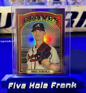 Topps Heritage 2021 cromo púrpura Mike Soroka #219 - Imagen 1 de 3