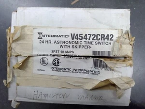 Intermatic V45472CR42 3PST 24Hr 208-277V Time Clock **Free Shipping** - Picture 1 of 7