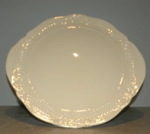 NEW Eared Round Cake Platter Pont aux Choux Cream from GIEN - Picture 1 of 4