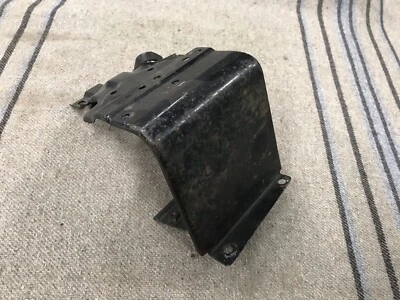 Regulador de voltaje, soporte de montaje, relé 25230-N4205 apagado Datsun 280Z. -S32 Foto 1 de 4