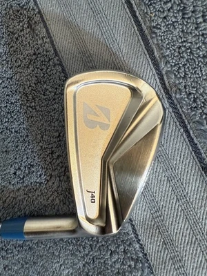 RH Bridgestone J40 Cavity Back 6-Iron, Project X 5.5 shaft, New GP MCC+4 grip - Image 1 of 4
