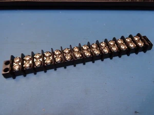 (1) 600A-GP-14 MARATHON 2 ROW 14 POSITION TERMINAL BLOCK 15A 300V 3/8" CENTERS - Picture 1 of 3