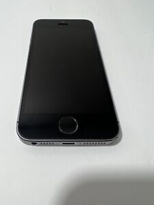Apple iPhone 5s - 16GB - Space Gray (TracFone) A1533 (CDMA + GSM)