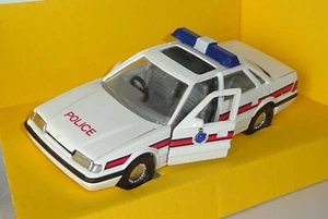 Corgi 438/1 Rover 800 Sterling - POLICE - red police bonnet tampo - Picture 1 of 4