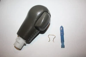 2005-2006 INFINITI G35 FX35 CENTER CONSOLE AUTOMATIC SHIFT KNOB GRAY & SILVER - Bild 1 von 4