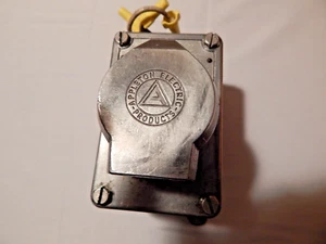 APPLETON HAZ LOCATION USATO INTERLOCK RICEVITORE 1 HP 125V 10 AMP EFS175-2023 - Foto 1 di 5