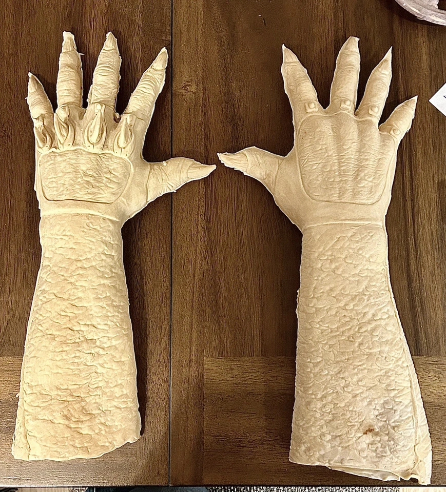 Predator Mask Costume Alien Prop Arms With Gauntlets - Image 1 of 4