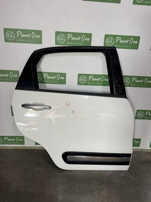 Panel de carcasa de puerta trasero derecho Fiat 500L 2014-2017 pintura OEM: PW3 Foto 1 de 4
