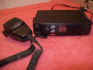 Motorola Radius Radio SM120 M34DGC28C2AA (Powers On) -Used, Free ship! - Picture 1 of 7
