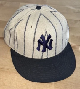 VTG Annco New York Yankees Baseball Hat Fitted Pinstripe Cap MLB Sz. 7 1/8 - Picture 1 of 8