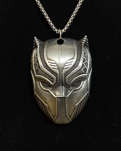 1 pieza Máscara Pantera Negra Cara Superhéroe Gran Tamaño Colgante y Cadena Collar Regalo - Imagen 1 de 9