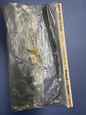 VINTAGE NOS OEM 1984 – 1991 Dodge colt / vista Hood weatherstrip MB270086 - Image 1 of 4