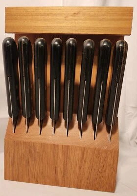 Tramontina 8 piezas. Juego de cuchillos con soporte de madera de acero inoxidable de alto carbono Foto 1 de 4