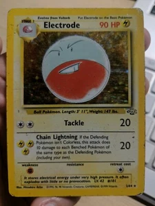 Electrode 2/64 Rare Holo Jungle Set Pokémon Card - Picture 1 of 2