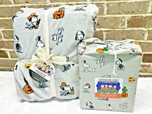 Peanuts Halloween Snoopy Woodstock Gray King Blanket and Sheet Set 5 Pc SET New - Picture 1 of 8