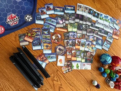 Lote de estuches y tarjetas Bakugan Battle Brawlers Foto 1 de 4