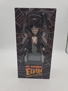 Living Dead Dolls - Elvira Mistress of the Dark  - Bild 1 von 6