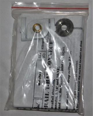 TECH LIGHTING MONORAIL T-BAR CLIP 700MOTBARCW 15/16"  WHITE CONNECTOR - Image 1 of 2