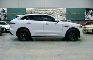 2021 Jaguar F-Pace P250 R-Dynamic S Petrol Turbo AWD - Picture 1 of 24