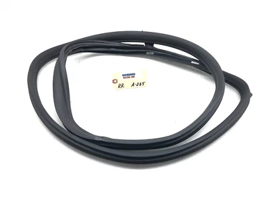 Mercedes Benz CLS550 2012-2018 pasajero derecho puerta trasera sello resistente fabricante de equipos originales. Foto 1 de 4