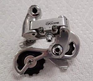 Vintage 80's SUNTOUR CYCLONE Rear Derailleur, silver, short cage - Picture 1 of 2