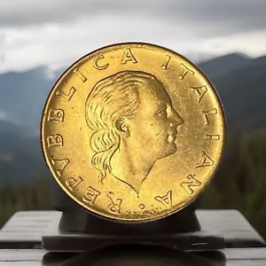 1979 Italy 200 Lire Gold Tone Coin - Picture 1 of 2