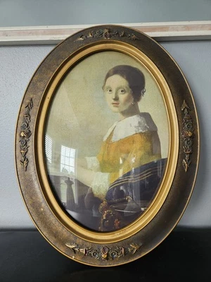 Antiguo marco dorado ovalado vintage de 21"x16" con vidrio burbuja convexo e impresión Foto 1 de 4