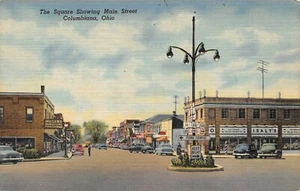 Der Platz zeigt Main St Vintage Autos Straßenszene Columbiana, Oh 1940er Postkarte - Bild 1 von 2