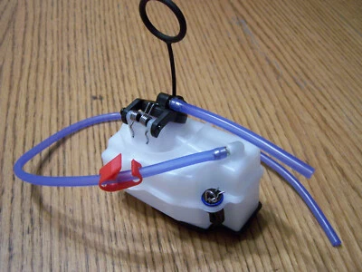 Se adapta al tanque de combustible Traxxas 53097 3.3 Revo 150cc 5363 tapa de montaje de poste de línea tapa de tubería Foto 1 de 2