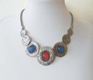 Collier Boutons de Métal Ciselé sur chaîne Palmier - Imagen 1 de 1