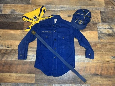De Colección Cub Scouts Azul Dorado BSA Uniforme Camisa Sombrero Cinturón Bufanda Juventud Años 60 Era Atómica Foto 1 de 4