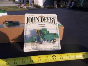 Combinación de juguete agrícola Ertl John Deere modelo 95 escala 1/64. Nuevo en paquete - Imagen 1 de 7