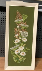 Vintage Framed Crewel Embroidery Daisies Queen Anne's Lace Wall Art 26” x 12” - Picture 1 of 11