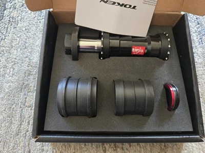 Token TF24/2 Bottom Bracket Package - Image 1 of 3