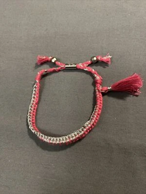 Hollister Калифорния розовый и серебряный плетеный браслет с кисточки подвеска - Изображение 1 из 4