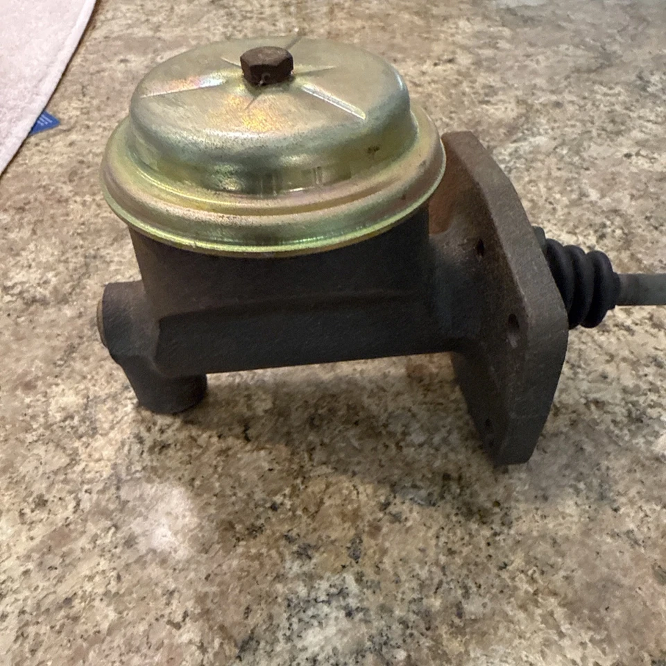 Cilindro maestro de freno FE-20936 para Plymouth Fury 1965-1966 envío rápido Foto 1 de 4