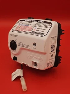 Honeywell Water Heater Gas Control Valve WV8840C1406  SHIPS FREE / Can Expedite  - Picture 1 of 12