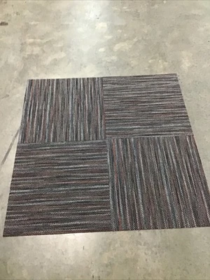 Ковровая плитка 24 X 24 темно-серая светло-серая красная петля уровня - Изображение 1 из 4