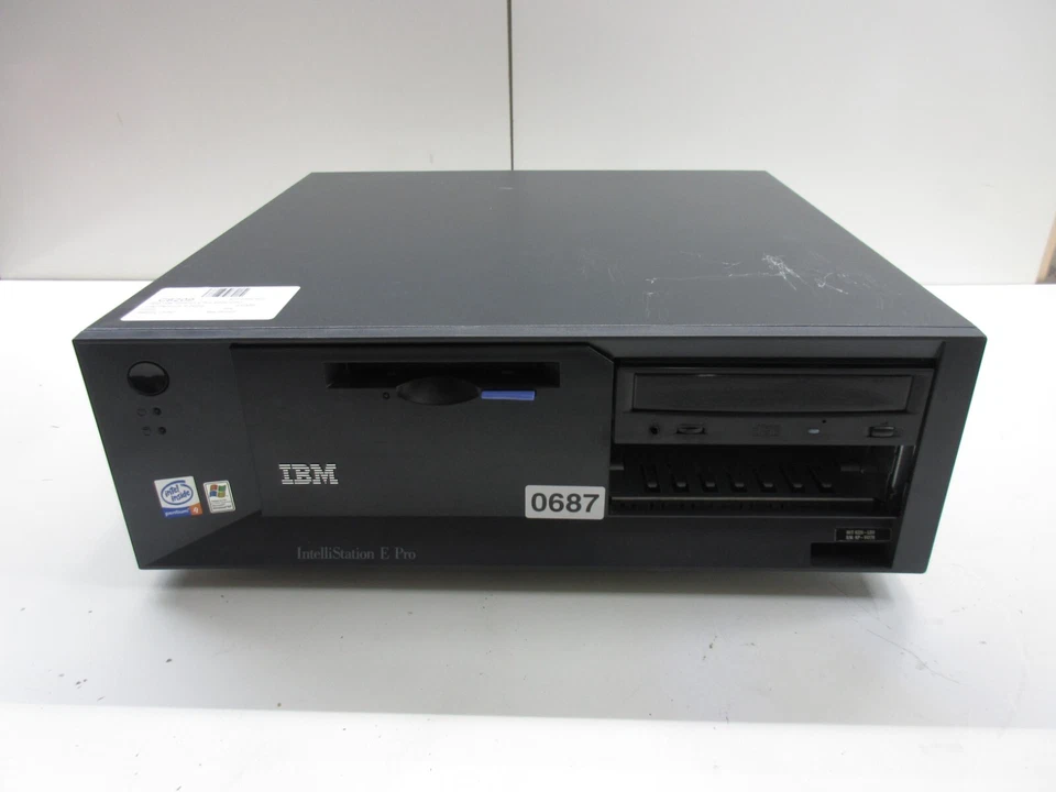 IBM IntelliStation E Pro 6226-LDU Intel Pentium 4 2GHz 512MB NO HDD - Image 1 of 4