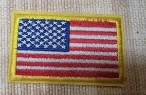 TOPPA MILITARE AMERICANA STILE BANDIERA SPALLA CUCITA SU 2 PER 3 GIALLA RIVOLTA IN AVANTI - Foto 1 di 4