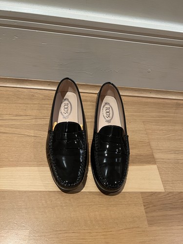 TOD’S Scarpe da guida Tod's Gommino in vernice mocassini in pelle taglia EU 40 5
